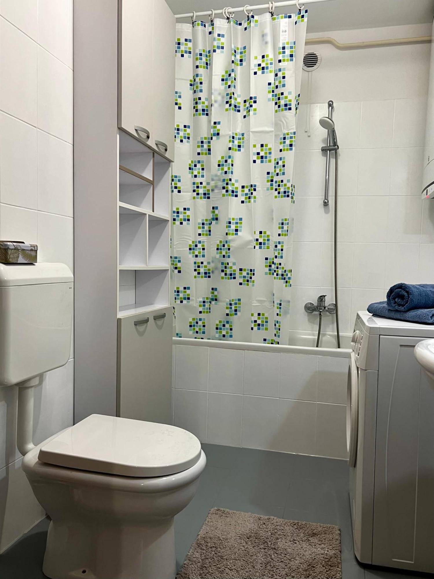 Eden Apartment พูลา ภายนอก รูปภาพ